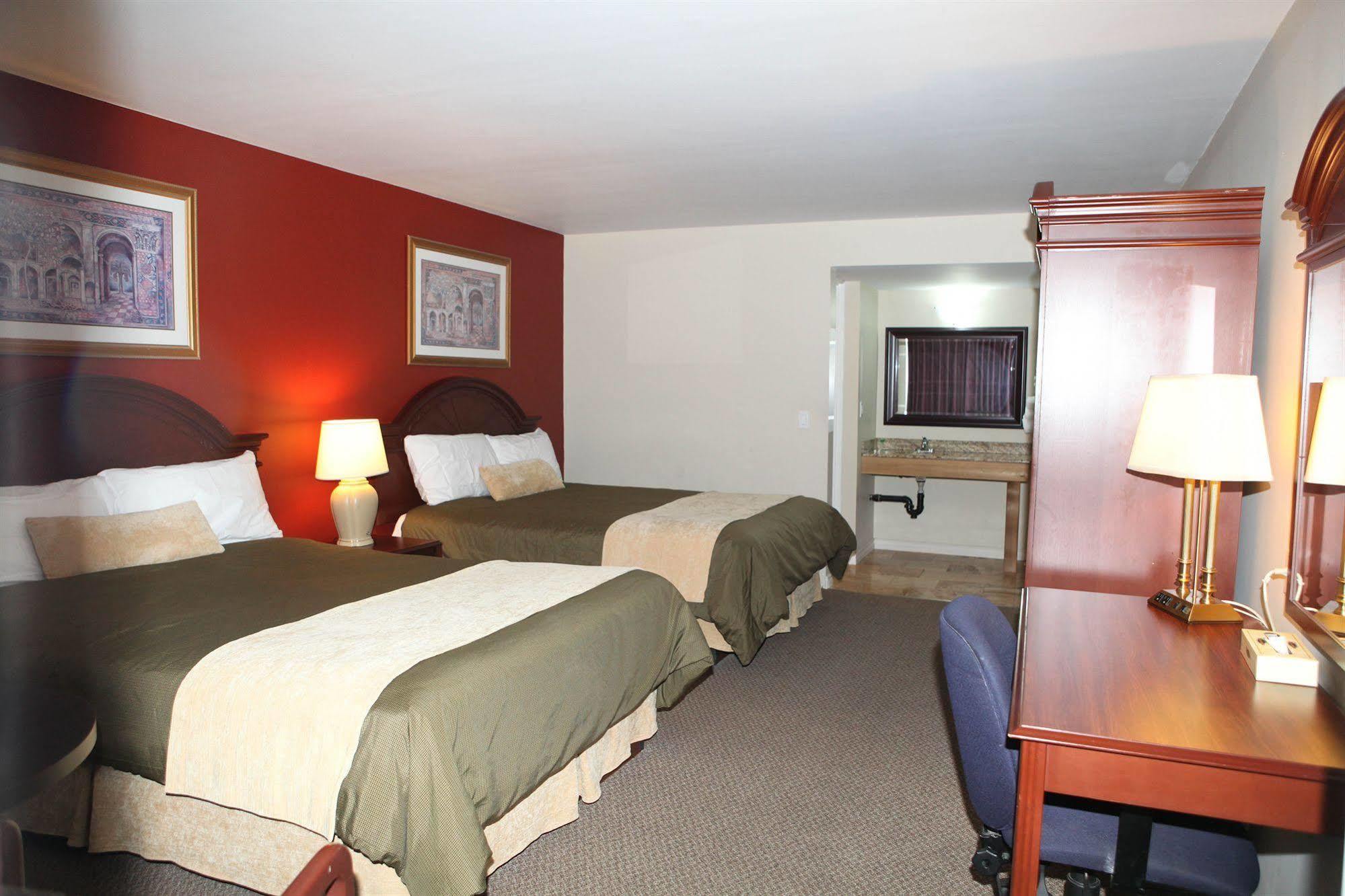Saxony Motel Chatham-Kent Exterior photo